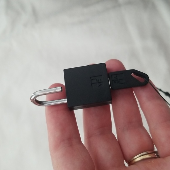 Diane von Fursternberg Dome Travel Tote Duffle Bag Luggage Pink & Black w/ Lock - Picture 11 of 16